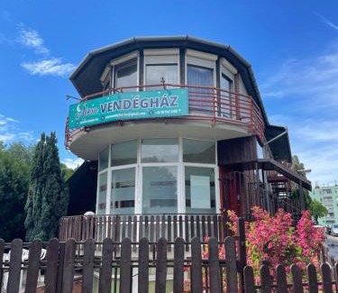 Dunaujvaros House | Álom Vendèghàz