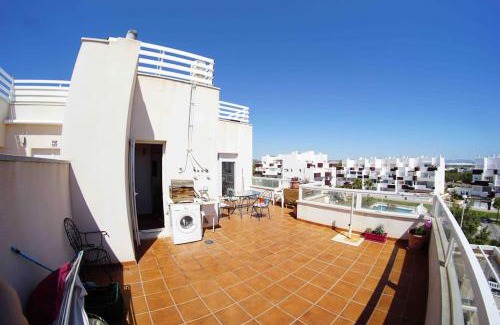 Retamar Apartment | Ático con terraza en el Toyo