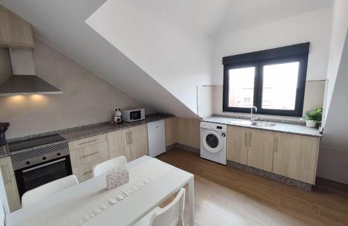 Muxia Apartment | Ático Mar de Muxía - Vistas al mar desde todas las estancias - Cama King Size y TV 65pulgadas - Nuevo Julio 2025