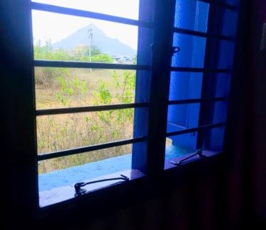 Tiruvannamalai House | Ärunachala Meadow View House