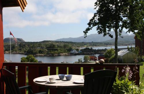 Averoy Other | Åkviktunet hytte nord