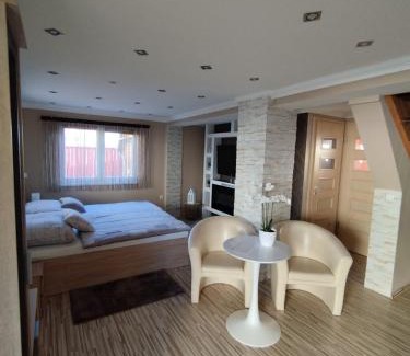 Kisvarda Apartment | Édenkert Apartmanház