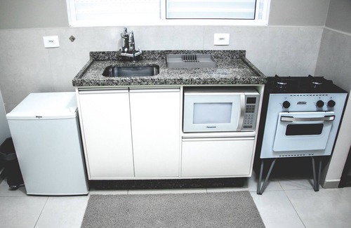 Itajuba Apartment | Ótima kitnet prox à UNIFEI com Wi-Fi e Smart TV