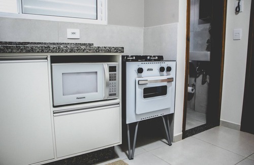 Itajuba Apartment | Ótima kitnet prox à UNIFEI com Wi-Fi e Smart TV