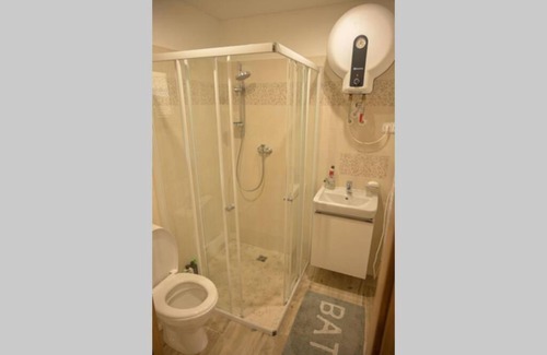 Unhost Apartment | Útulný domek v zahradě v Unhošti nedaleko letiště