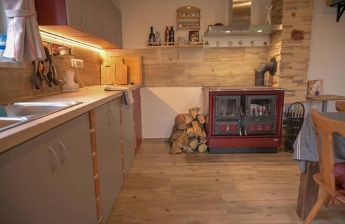 Unhost Apartment | Útulný domek v zahradě v Unhošti nedaleko letiště