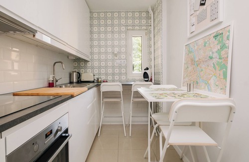 Powisle Apartment | Śródmieście Apartment by the River