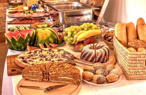 Stirin Hotel | Štiřínská stodola u Prahy