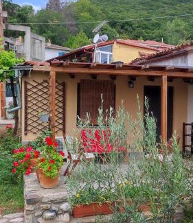 Vrasna Apartment | Μονόχωρος με αυλή