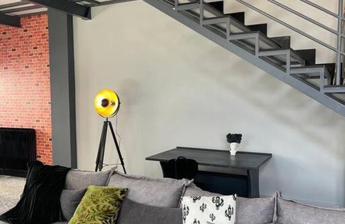 Kastoria Apartment | Πανέμορφο design,ηλιόλουστη ισόγεια μεζονέτα