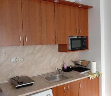 Saints Constantine and Helena Apartment | Студио Аглая