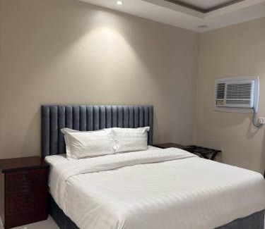 Al Wajh Apartment | أعمال الهاشم للشقق المخدومة الوجه Al Hashem for Served Apartments