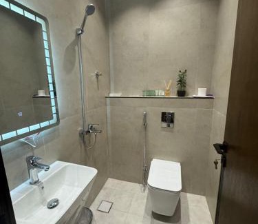 As Salamah Apartment | أكابر