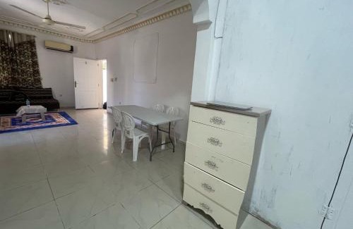 Al Khuwair House | استديو بالخوير