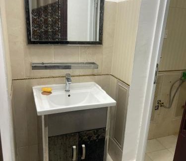 Al Khuwair House | استديو بالخوير