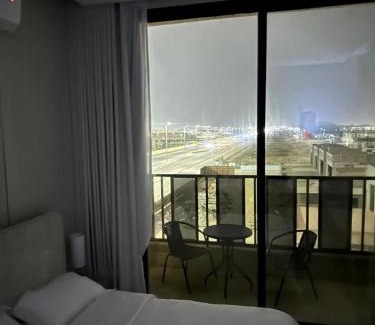 Dammam Apartment | استديو فندقي مع بلكونه في موقع استراتيجي