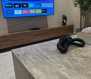 Riyadh Apartment | استديو هادى وانيق