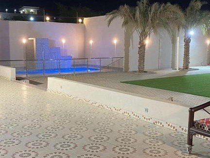 Al Kura Ski Chalet | استراحة اليكسا