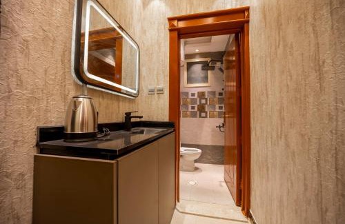 Qurtubah Apartment | استوديو فندقي بموقع مميز "مرفق ضيافة سياحية خاصة"- دخول ذاتي