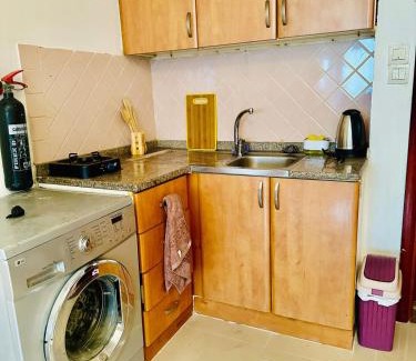 Ajman Apartment | استوديو مفروش الرند تاور