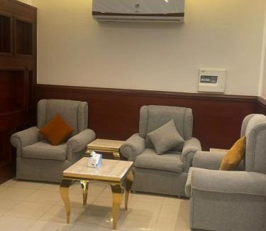 Riyadh Hotel | اغادير الشرق للشقق المخدومة