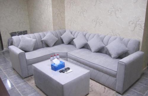 Al Hili Apartment | العين الهيلي مصباح ب 7