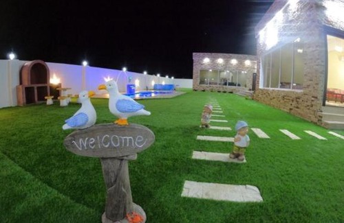 Ash Sharqiyah North Governorate Ski Chalet | الكهرمان