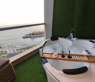 Ash Shati Apartment | برج داماك جده شقه مطله على البحر damac jeddah