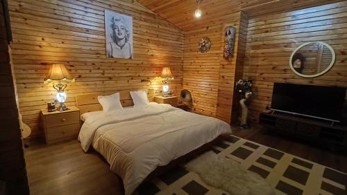 Ajman Ski Chalet | بنتهاوس ريف ورد