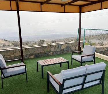 Al Khuwair House | بيت الشرف للضيافة Sharaf Guest