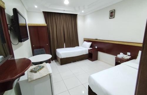 60th Street Hotel | تولب الفضي