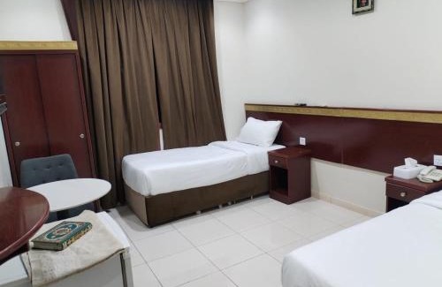 60th Street Hotel | تولب الفضي