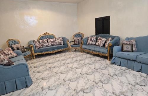 Khamis Mushait House | دور مستقل خمس غرف في خميس مشيط مع حوش وسطوح