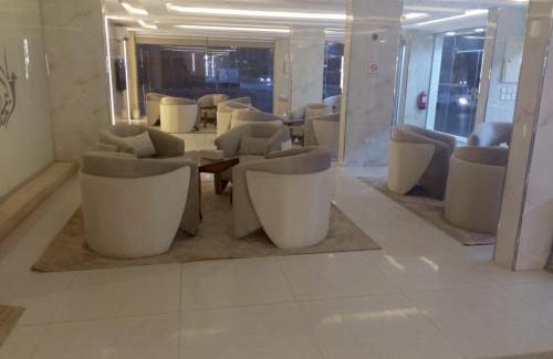 Gurayat Hotel | سويت اليمامه للشقق المخدومه