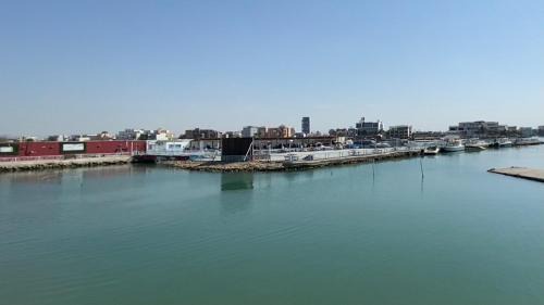 Al Kura Apartment | شالية 3 غرف على شرم ابحر - جدة - السعودية