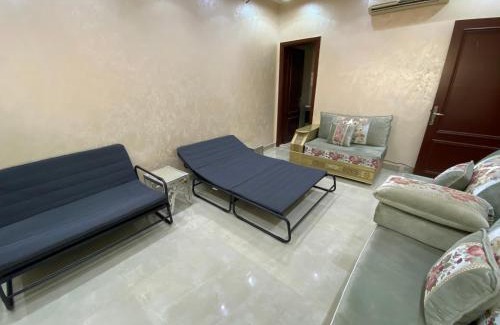 Al Kura Apartment | شالية 3 غرف على شرم ابحر - جدة - السعودية