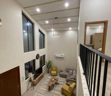 Al Kura Ski Chalet | شاليهات النرجس