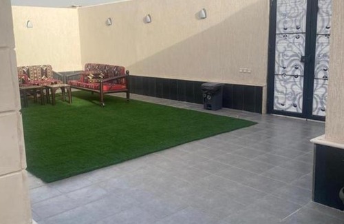 Al Kura Ski Chalet | شاليهات ماجيستي