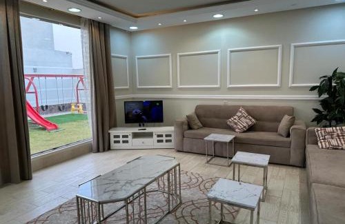 Az Zulfi Ski Chalet | شاليهات وريف الفندقية