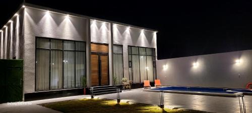 Al Khobar Ski Chalet | شاليه إليف الفندقي