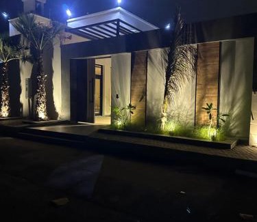 Al Kura Ski Chalet | شاليه الفيصل