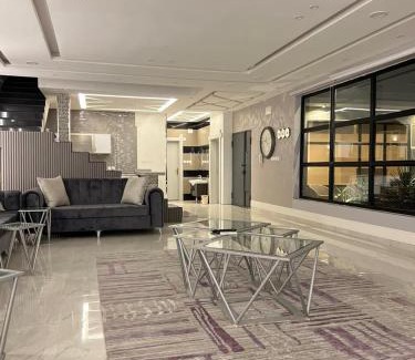 Khamis Mushait Ski Chalet | شاليه لافندر