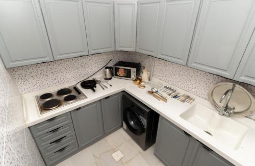 Al Kura Apartment | شقة الصواري الفاخرة