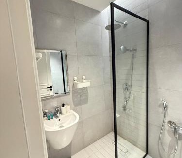 Riyadh Apartment | شقة بتصميم فاخر وصالة مريحه