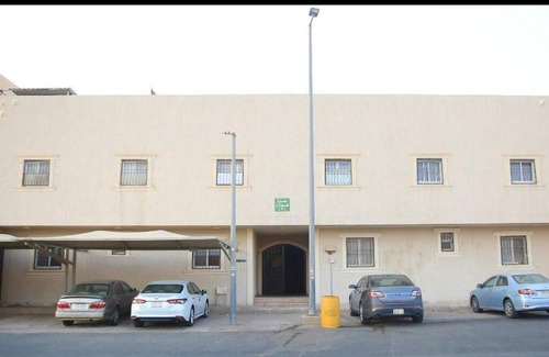 Ar Rass Apartment | شقة جديدة بالرس مع وجود موقف مظلل للسيارة