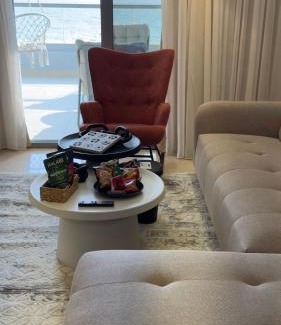 Ash Shati Apartment | شقة فاخرة بإطلالة بحرية رائعة