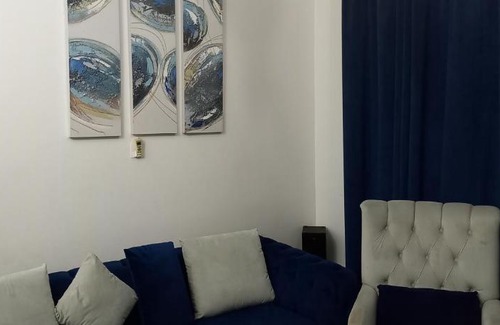 Al Majaz Apartment | شقة فاخرة غرفة وصالة للايجار في الشارقة