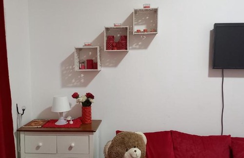 Al Majaz Apartment | شقة فاخرة غرفة وصالة للايجار في الشارقة