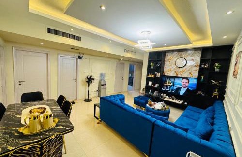 Al Majaz Apartment | شقة فندقية غرفة وصالة