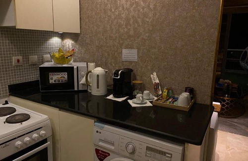 Ash Shati Apartment | شقة في برج داماك الجوهرة (اطلالة كاملة على البحر)